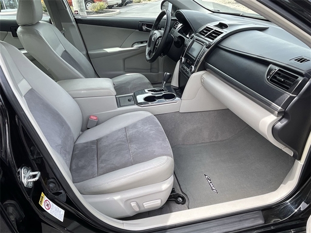 2012 Toyota Camry Hybrid XLE