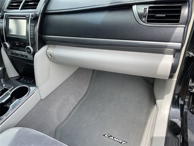 2012 Toyota Camry Hybrid XLE