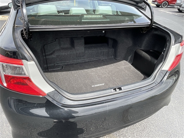 2012 Toyota Camry Hybrid XLE