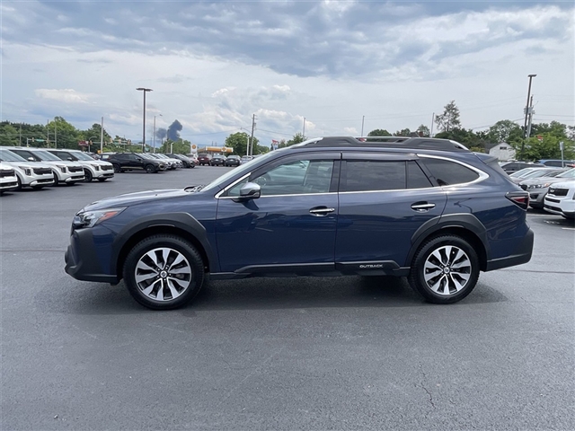 2023 Subaru Outback Touring XT