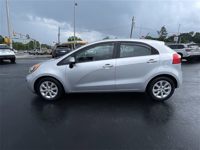 2015 Kia Rio 5-Door LX
