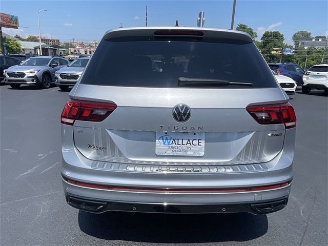 2022 Volkswagen Tiguan 2.0T SE R-Line Black