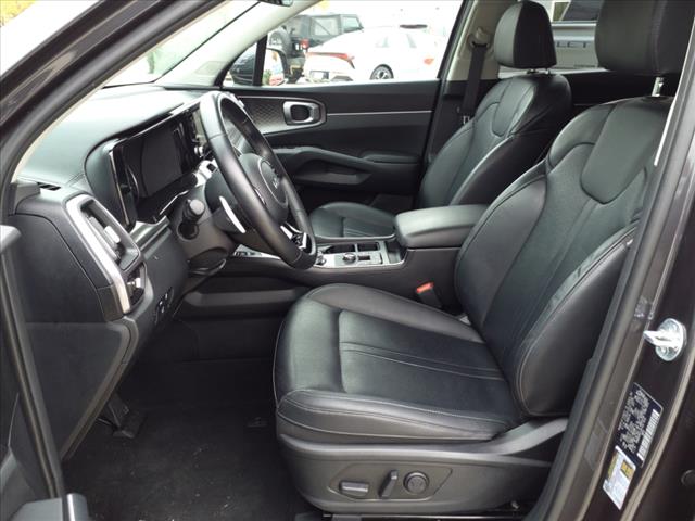 2023 Kia Sorento Hybrid EX