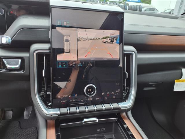 2025 GMC Yukon Denali 4x4