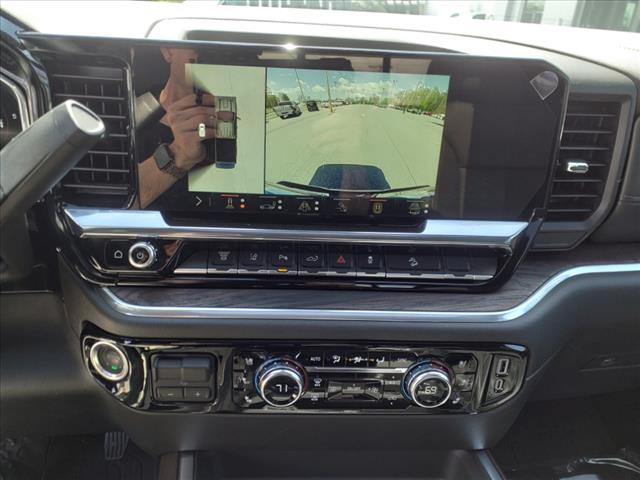 2025 GMC Sierra 2500HD SLT 4x4 Crew Cab 6.75 ft. box 159 in. WB
