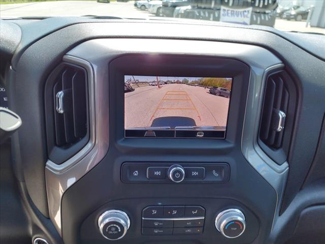 2025 GMC Sierra 1500 Pro 4x4 Crew Cab 5.75 ft. box 147.4 in. WB