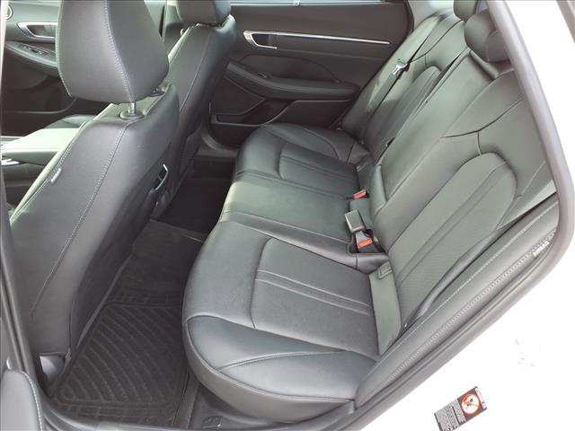 2022 Hyundai SONATA Hybrid Limited