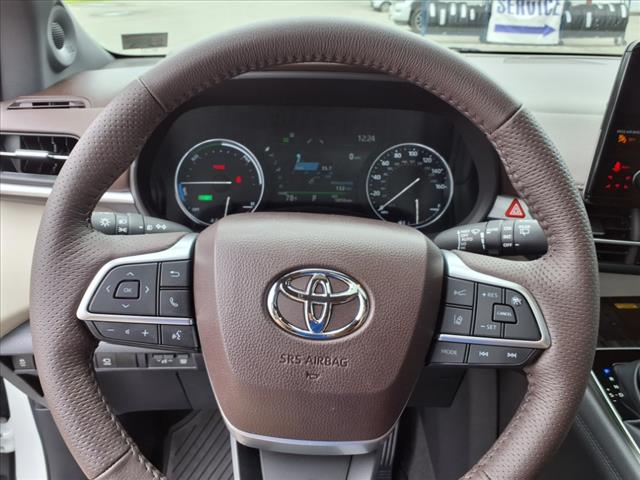 2024 Toyota Sienna Platinum 7-Passenger