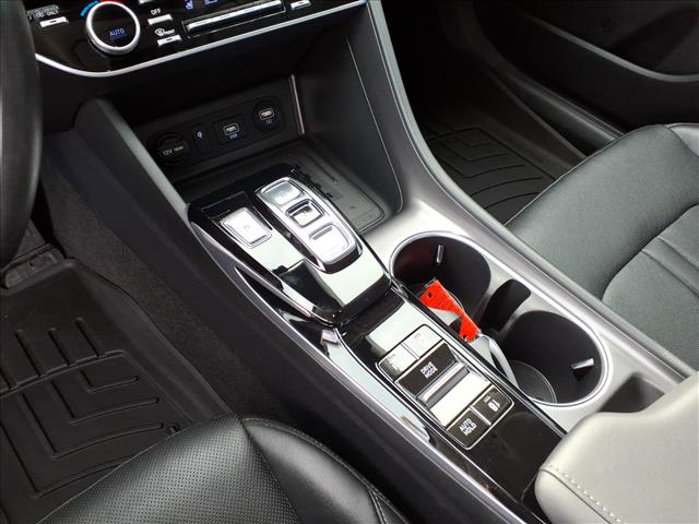 2022 Hyundai SONATA Hybrid Limited