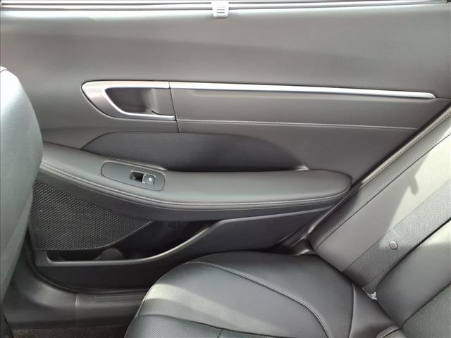 2022 Hyundai SONATA Hybrid Limited