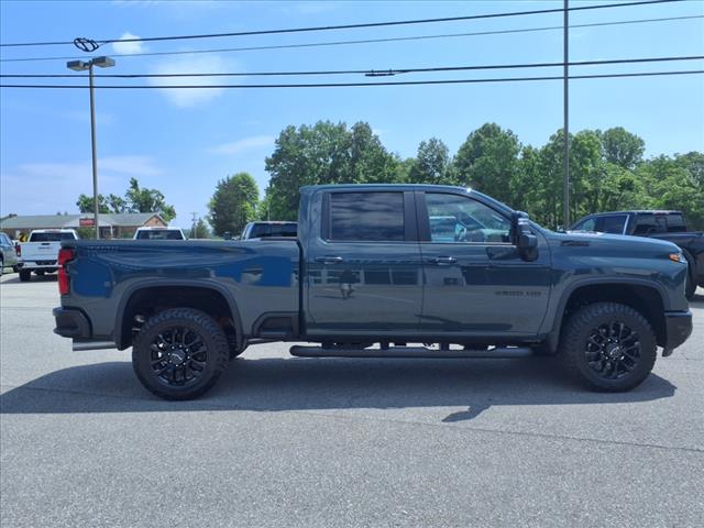 2025 Chevrolet Silverado 2500HD LT 4x4 Crew Cab 6.75 ft. box 159 in. WB