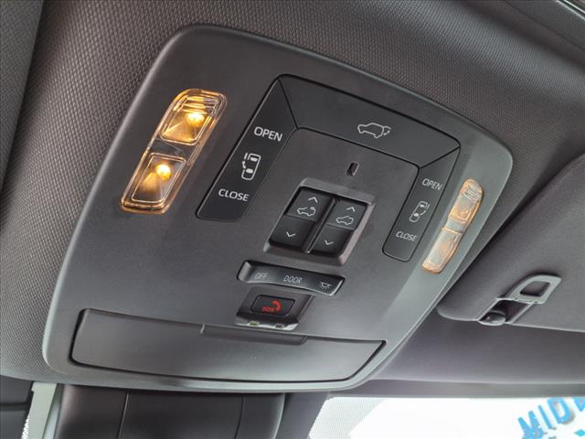2024 Toyota Sienna Platinum 7-Passenger