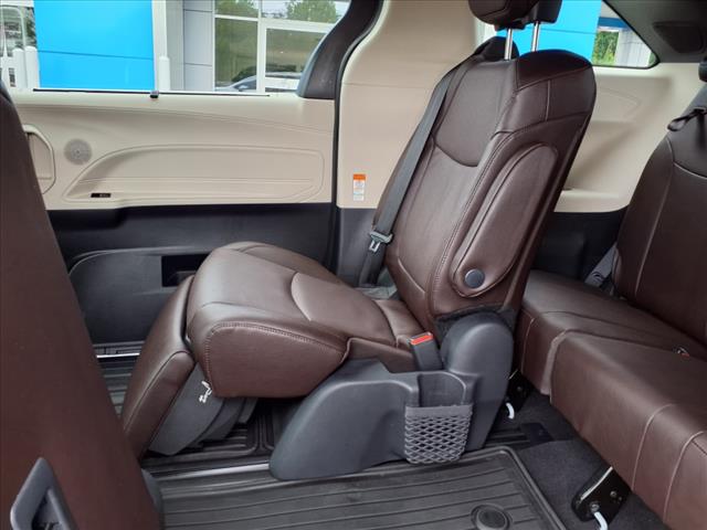 2024 Toyota Sienna Platinum 7-Passenger
