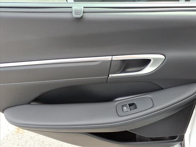 2022 Hyundai SONATA Hybrid Limited