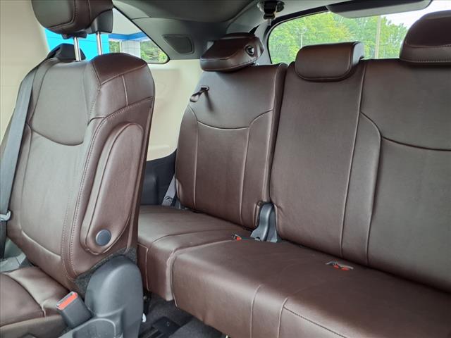 2024 Toyota Sienna Platinum 7-Passenger