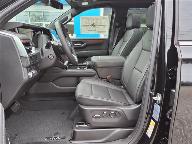 2025 GMC Yukon Denali 4x4