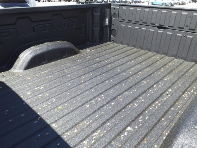 2025 GMC Sierra 2500HD SLT 4x4 Crew Cab 6.75 ft. box 159 in. WB