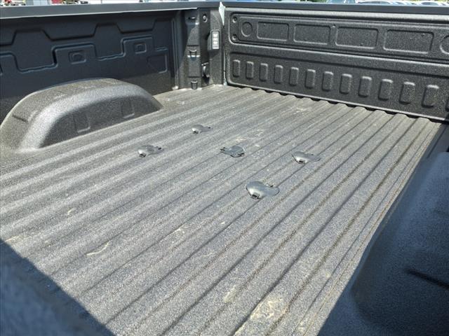 2025 Chevrolet Silverado 2500HD Custom 4x4 Crew Cab 6.75 ft. box 159 in. WB