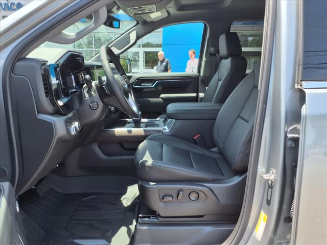 2025 GMC Sierra 1500 SLT 4x4 Crew Cab 5.75 ft. box 147.4 in. WB