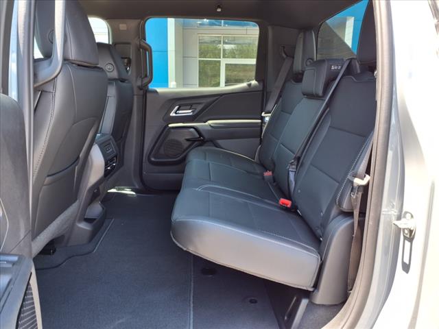 2025 Chevrolet Silverado EV LT w/3LT All-Wheel Drive Crew Cab 5.75 ft. box 1