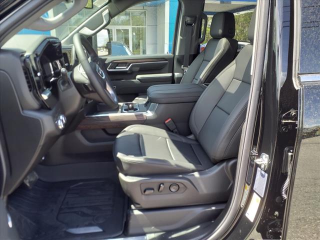 2025 GMC Sierra 2500HD SLT 4x4 Crew Cab 6.75 ft. box 159 in. WB