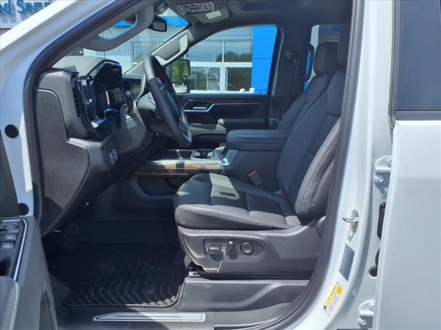 2025 Chevrolet Silverado 2500HD LT 4x4 Crew Cab 6.75 ft. box 159 in. WB