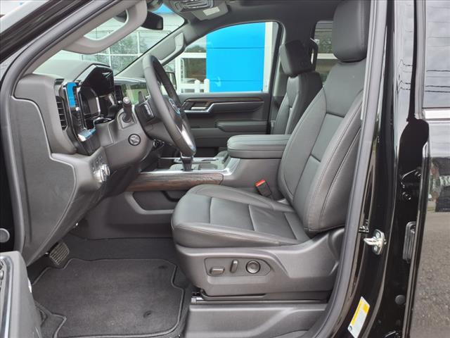 2025 GMC Sierra 1500 SLT 4x4 Crew Cab 5.75 ft. box 147.4 in. WB