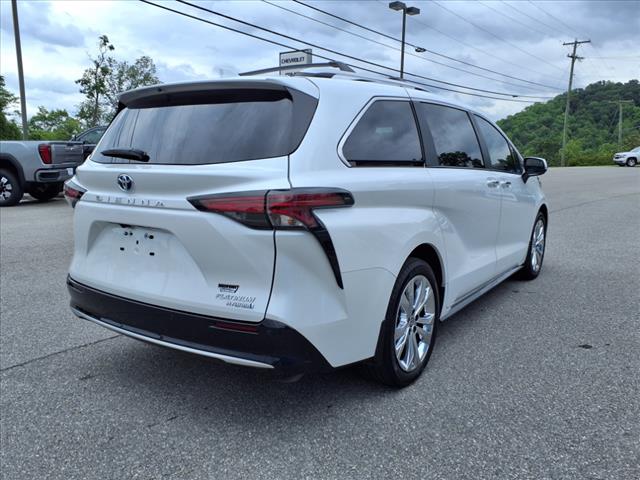 2024 Toyota Sienna Platinum 7-Passenger