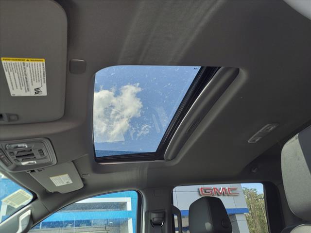 2025 GMC Sierra 2500HD SLT 4x4 Crew Cab 6.75 ft. box 159 in. WB