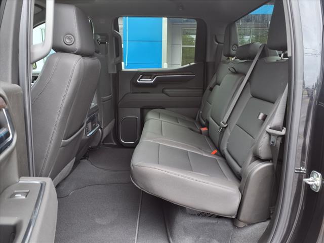 2025 GMC Sierra 1500 SLT 4x4 Crew Cab 5.75 ft. box 147.4 in. WB