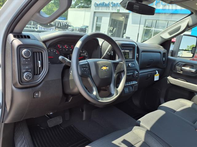 2025 Chevrolet Silverado 2500HD Custom 4x4 Crew Cab 6.75 ft. box 159 in. WB