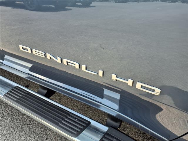 2025 GMC Sierra 2500HD Denali