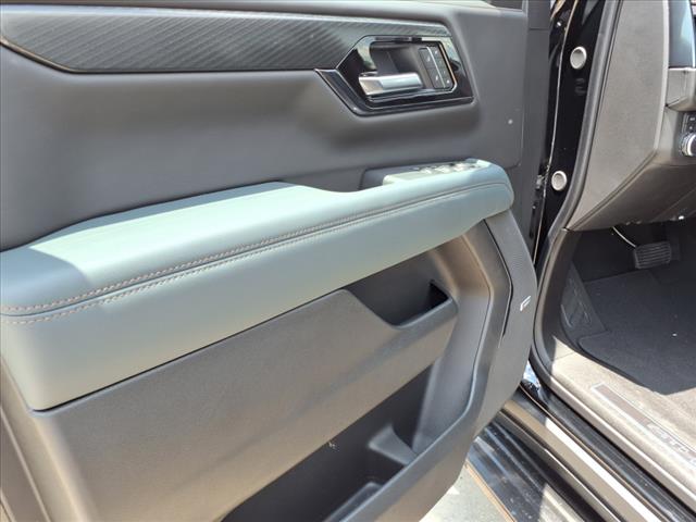 2025 GMC Yukon AT4