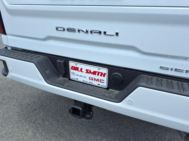 2025 GMC Sierra 2500HD Denali