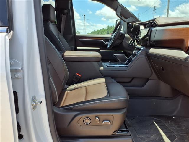 2025 GMC Sierra 3500HD Denali