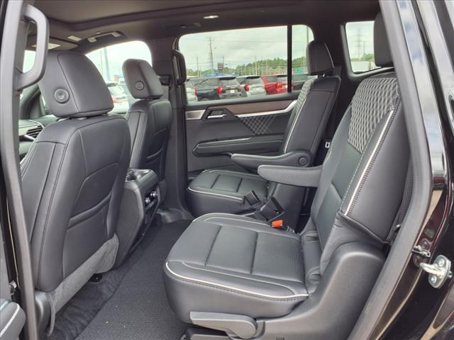 2025 GMC Acadia Denali