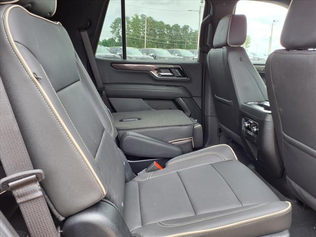 2025 GMC Yukon Elevation