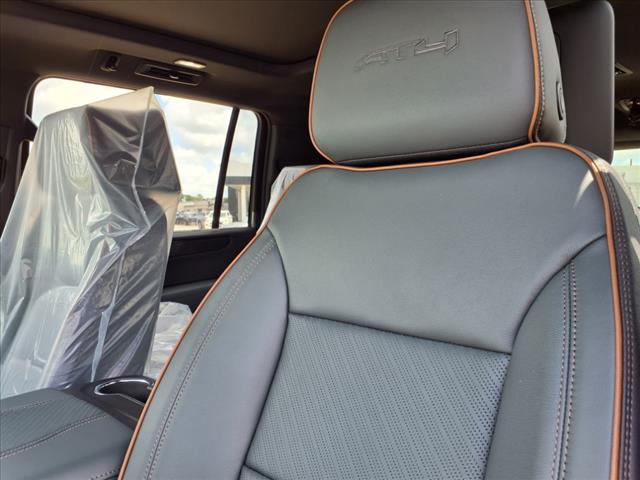 2025 GMC Yukon XL AT4