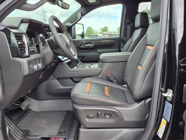 2025 GMC Sierra 2500HD AT4