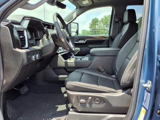 2025 GMC Sierra 2500HD Denali