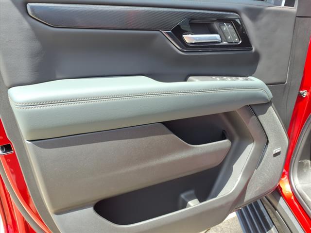 2025 GMC Yukon XL AT4