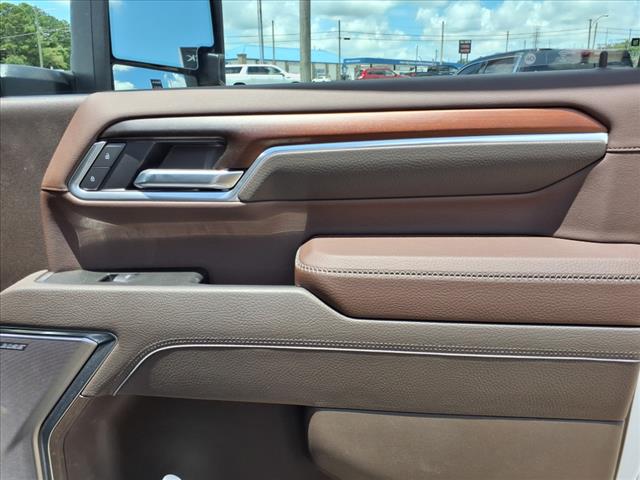 2025 GMC Sierra 3500HD Denali