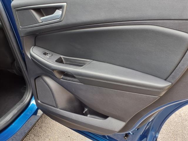 2021 Ford Edge SE