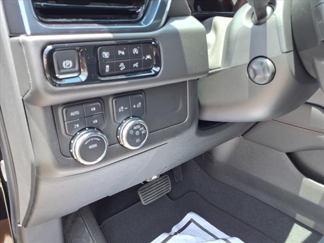 2025 GMC Yukon AT4