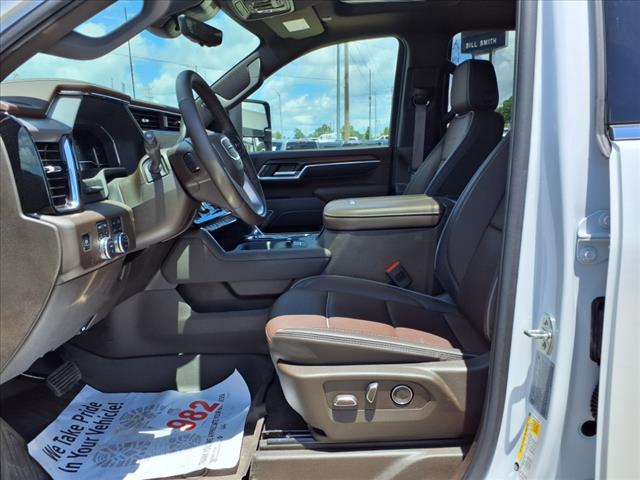 2025 GMC Sierra 3500HD Denali