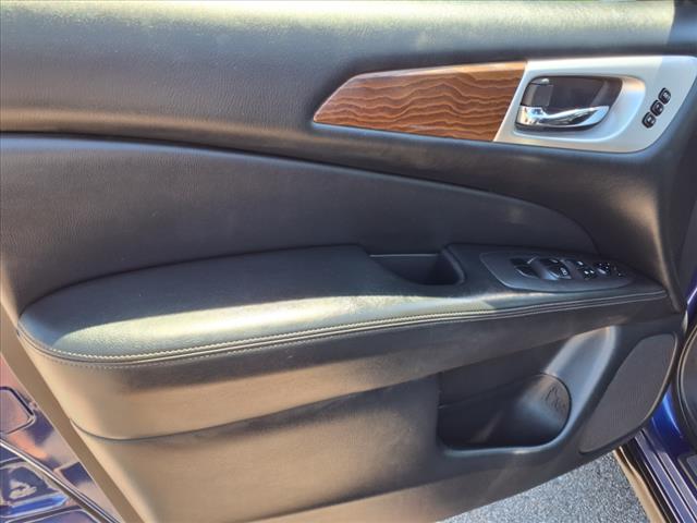 2020 Nissan Pathfinder Platinum