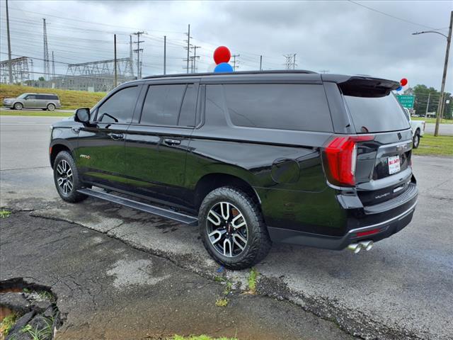 2022 GMC Yukon XL AT4