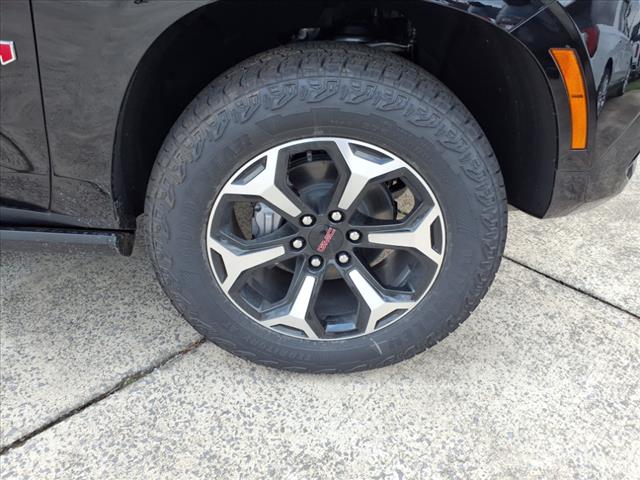 2025 GMC Yukon XL AT4