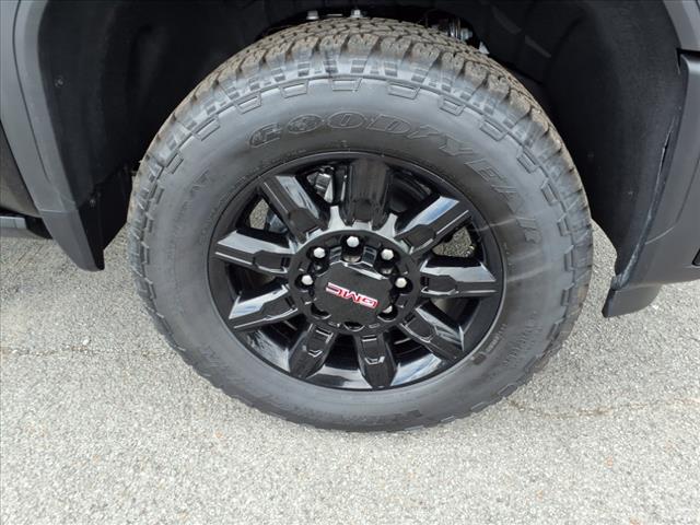 2025 GMC Sierra 2500HD AT4