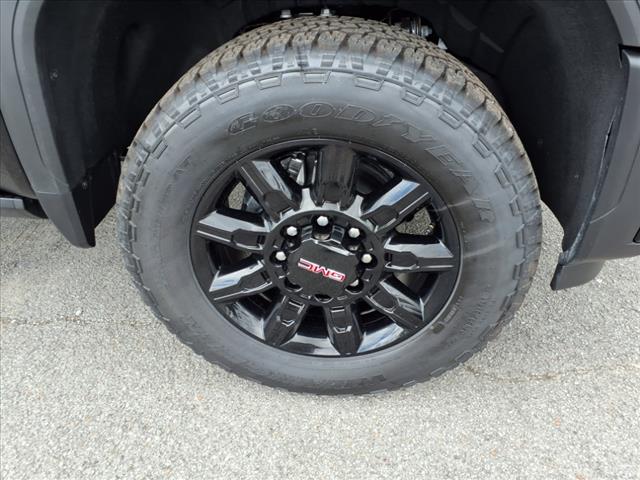 2025 GMC Sierra 2500HD AT4